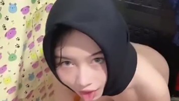 Fatimah Hijab Tanpa Busana Berfantasi Seks
