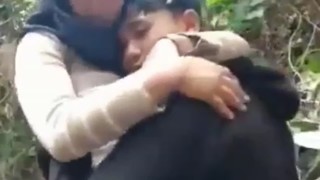 Lagi Viral Cewek Jilbab Hitam Mesum Di Hutan