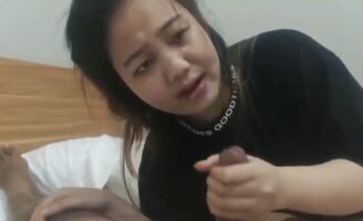 Cewek Tobrut Bilang Mau Keluar Sayang Lanjut Jepit